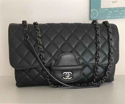 chanel vendita società|prezzi borse Chanel originali.